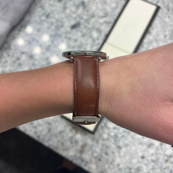 Daniel Wellington women’s leather watch 40mm - Picture 10 of 10